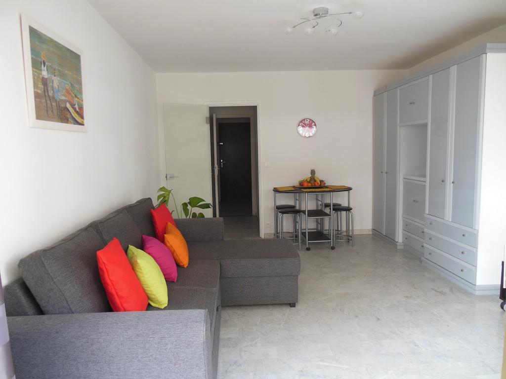 Appartement Silver La Regence Juan-les-Pins Oda fotoğraf